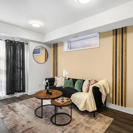 Cozy 2Br Family Friendly Retreat With Parking And Just 6 Minutes Away From Niagara Falls